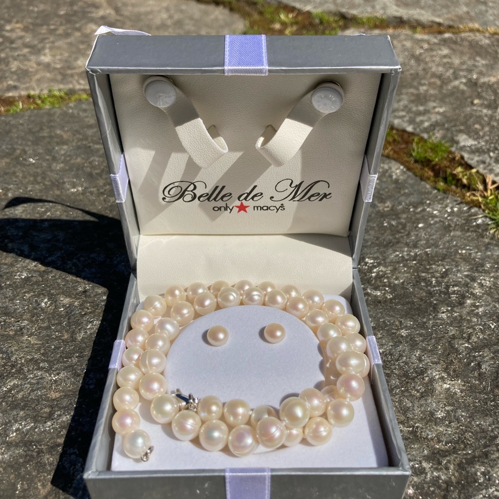Belle de Mer Freshwater Pearl Necklace and Earring Set